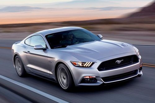 Chủ nhà hàng bán Ford Mustang để trả lương nhân viên