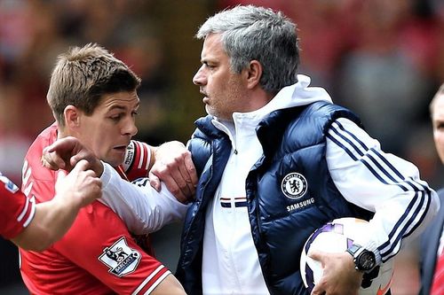 Liverpool mất danh hiệu 6 năm trước vì chiêu gây ức chế của Mourinho