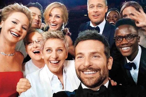 MC lắm chiêu Ellen DeGeneres - hơn hai thập kỷ được sống là chính mình