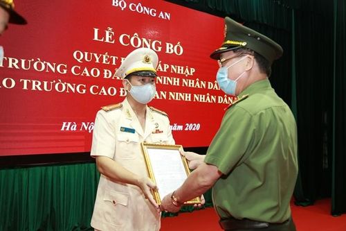 Công bố quyết định sáp nhập 2 trường Công an nhân dân