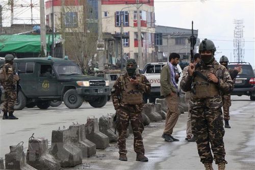 Trong 3 tháng, 500 người Afghanistan thiệt mạng vì bạo lực