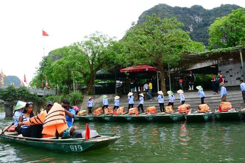 Doanh nghiệp du lịch từng bước hoạt động trở lại