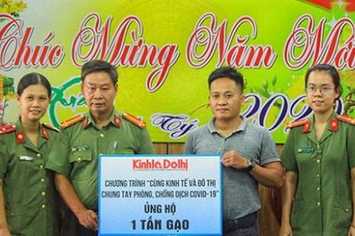 Báo Kinh tế & Đô thị trao 1 tấn gạo ủng hộ công tác phòng, chống dịch Covid-19 tại Đà Nẵng