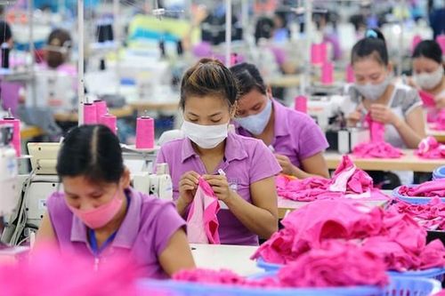 Sếp ép nhân viên đi làm ngày lễ, bị phạt 20 triệu đồng