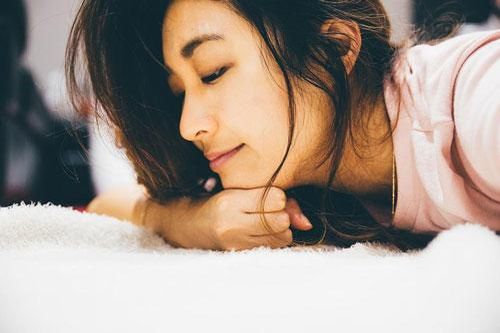 12 điều giúp phụ nữ 'cười khẩy' khi chồng ngoại tình, thản nhiên như không có gì xảy ra
