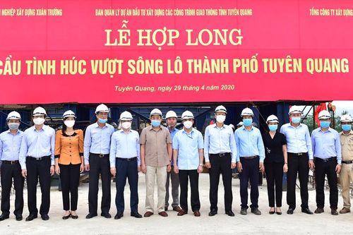 Hợp long cầu Tình Húc