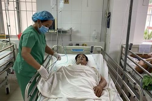 Cứu sống 2 người bị đâm thấu bụng trong tình trạng nguy kịch