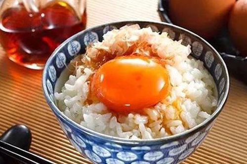 Tại sao người Nhật lại thoải mái ăn trứng sống dù nó có thể gây ngộ độc, thậm chí là tử vong