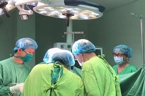 Kích hoạt báo động đỏ: Cứu sống 2 ca chấn thương nặng