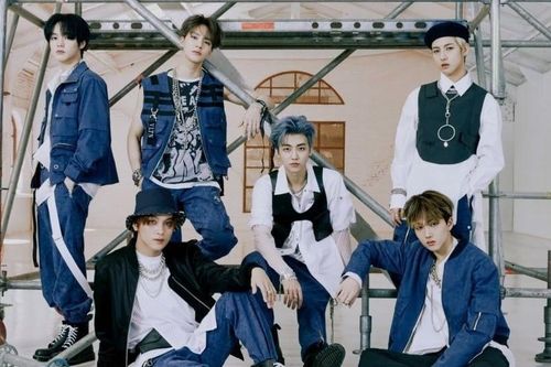 Sao Hàn 24H: NCT DREAM lập kỳ tích, Baekhyun khoe ảnh hack tuổi, Rowoon quay lại đóng phim