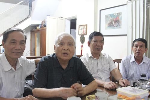 Những bước ngoặt lịch sử trong ký ức 'người lính già đầu bạc'
