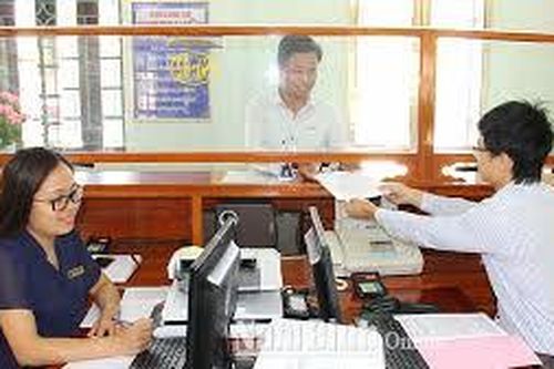 Công chức xã có được điều chỉnh lương sau khi học thạc sĩ?