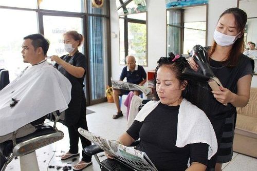 Thái Lan nới lỏng các biện pháp phong tỏa chống dịch Covid-19