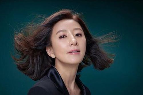 Những điều chưa biết về 'bà cả' Kim Hee Ae của 'Thế giới hôn nhân'