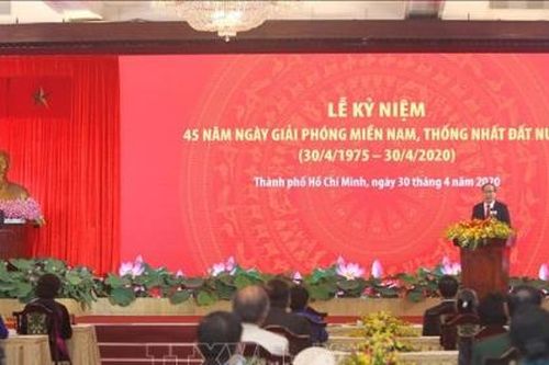 Long trọng Lễ kỷ niệm 45 năm Giải phóng miền Nam, thống nhất đất nước
