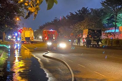 Cháy lớn tại khu chế xuất Tân Thuận