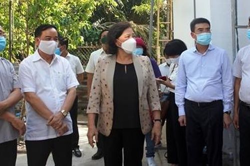 Chủ tịch Quốc hội dự khánh thành hệ thống máy lọc nước mặn tại Bến Tre