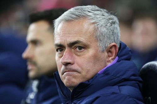 HLV Mourinho thừa nhận nhớ bóng đá
