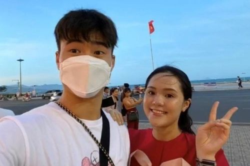 Duy Mạnh, Văn Đức đưa vợ đi chơi và nghỉ ngơi dịp lễ