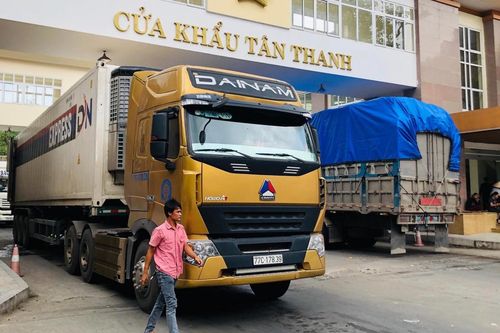 Thông quan lại cặp chợ biên giới Tân Thanh - Pò Chài