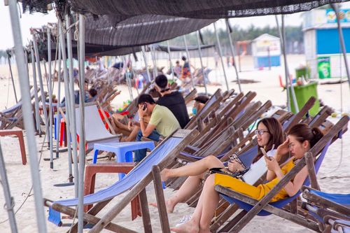 Cho phép vịnh Hạ Long, khu di tích Yên Tử đón khách du lịch