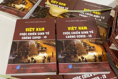 280 trang sách về 'Việt Nam cuộc chiến sinh tử chống Covid-19'