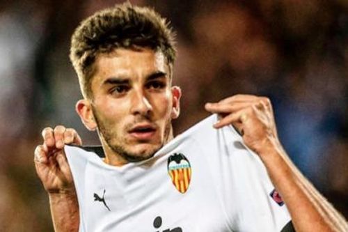 Tin thể thao nổi bật 1/5: Cựu Giám đốc câu lạc bộ Valencia khuyên Ferran Torres nên gia nhập Liverpool