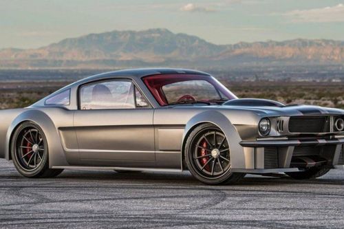 Ford Mustang đời 1965 được rao bán với giá 1 triệu USD