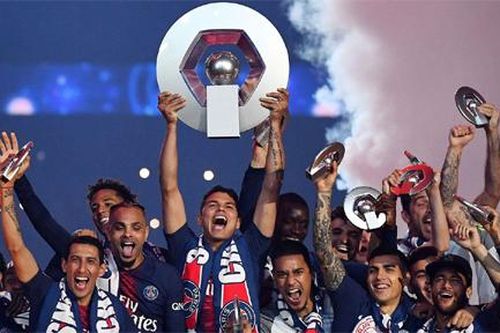 Paris Saint Germain chính thức được trao chức vô địch Ligue 1