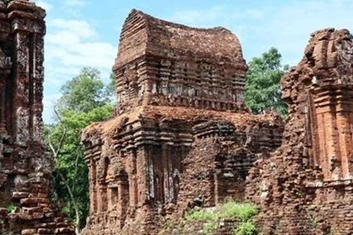 Chuyên gia Ấn Độ hỗ trợ trùng tu vùng lõi Di sản Văn hóa thế giới Mỹ Sơn