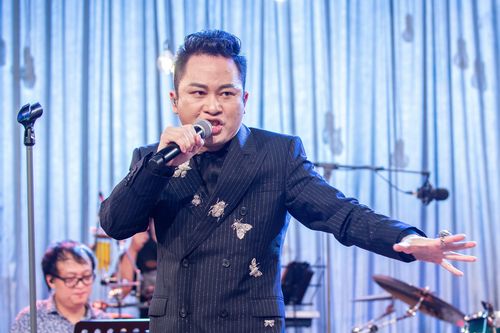 Tùng Dương giả giọng 4 diva nhạc Việt