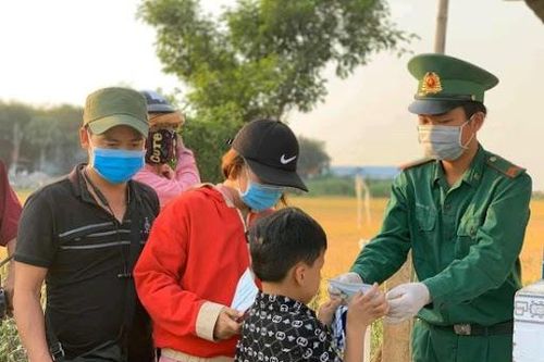 Thiêng liêng hai tiếng 'Đồng bào'