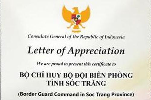 Tổng Lãnh sự quán Indonesia cảm ơn Bộ đội Biên phòng Sóc Trăng đã cứu thuyền viên bị nạn