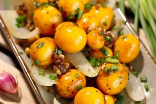 Lạ miệng với món trứng non xào hành tây bổ dưỡng, thơm nức mũi