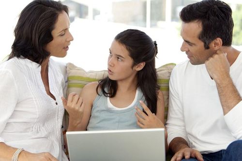 Bố mẹ suốt ngày nói đến 'con nhà người ta', đây là 6 cách rất hiệu quả để bạn hết bất mãn