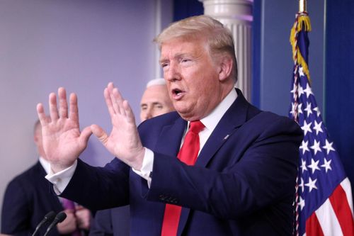 Chính quyền TT Trump chĩa nhiều mũi nhọn cứng rắn với Trung Quốc