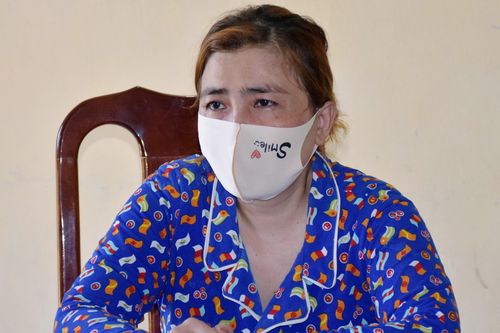 Khởi tố người phụ nữ lột hết vàng của bạn tình trong nhà nghỉ