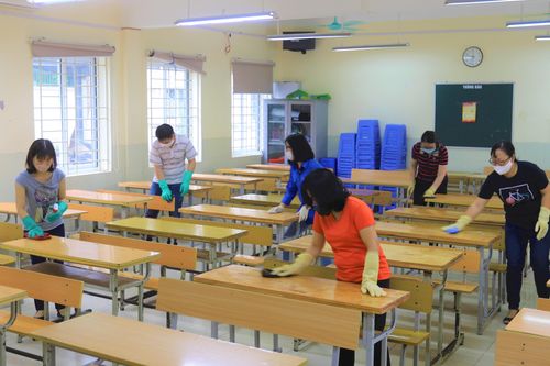 Trường học ở quận Cầu Giấy đồng loạt tổng vệ sinh, chuẩn bị đón học sinh