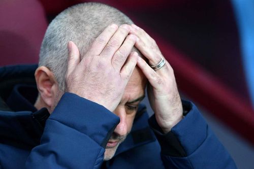 Đâu là thất bại duy nhất khiến Mourinho bật khóc?