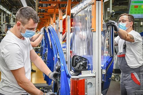 Nhà máy của Audi bắt đầu hoạt động trở lại sau COVID-19