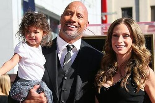 The Rock kể bị bắt giữ năm 13 tuổi