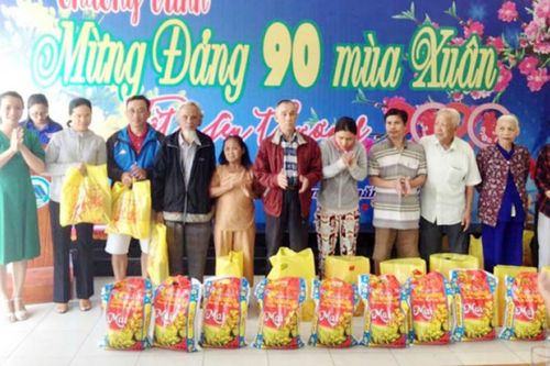 10 năm 'Nghĩa tình Thuận Phước'