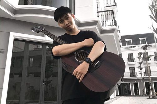 Chàng tiếp viên xe buýt điển trai mê sáng tác nhạc