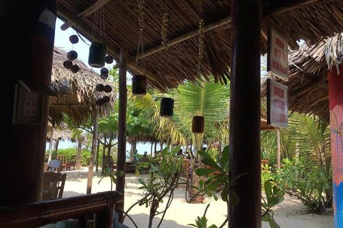 Mất niềm tin vì chồng quan tâm nữ đồng nghiệp lúc tối muộn