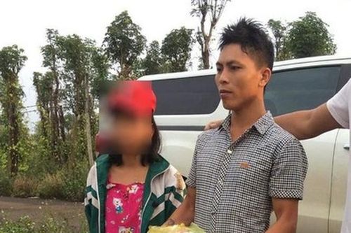 Khởi tố người đàn ông dụ dỗ bé gái lớp 8 bỏ nhà đi và chung sống như vợ chồng