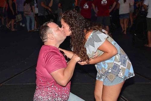 Đám cưới bị hoãn, cặp đôi vỡ òa vì không mất oan 1,2 tỷ đồng vé máy bay