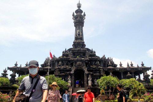 Lượng khách du lịch quốc tế tới Indonesia giảm mạnh do dịch COVID-19