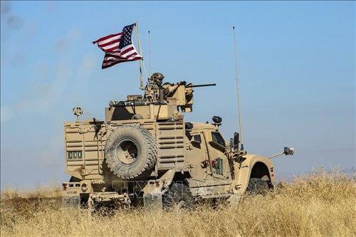 Lực lượng Nga chặn một đội tuần tra của Mỹ tại Syria