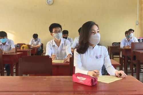 Tỷ lệ học sinh ra lớp cấp trung học phổ thông đạt 96,91%