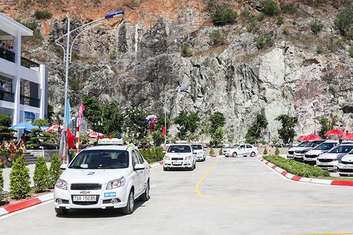 Lùi thời gian áp dụng bộ 600 câu hỏi thi giấy phép lái xe đến ngày 1-8